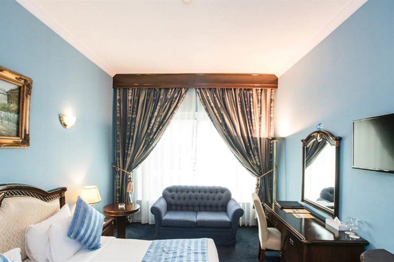 Отель Sun And Sands 3*