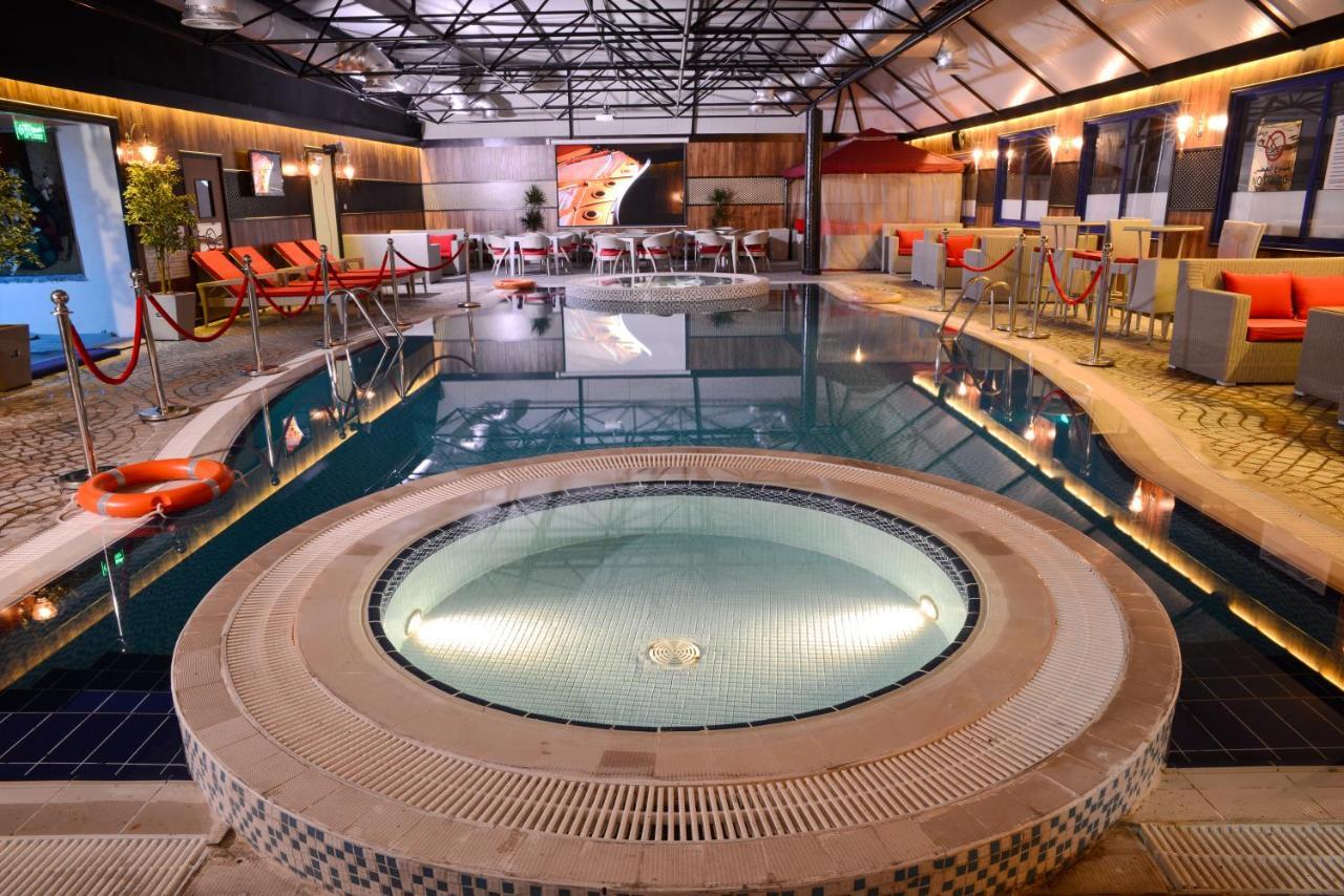 Отель Sun And Sands 3*